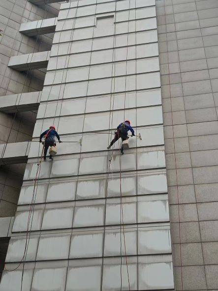 市中高空外墙清洗